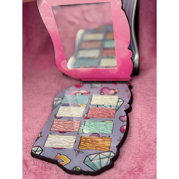 New! Feeling Lucky Slot Eyeshadow Palette Spoiled Lips Cosmetics BNIB - Picture 4 of 5